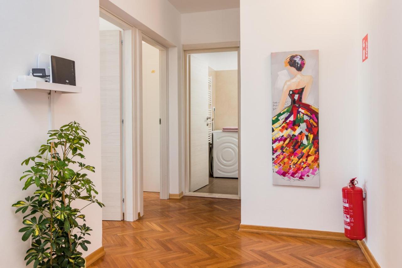 Villa Andrija Family Dream With Heated Pool At The Sea With Beautiful Garden, Outside Cinema And Kids Playground 法扎纳 外观 照片